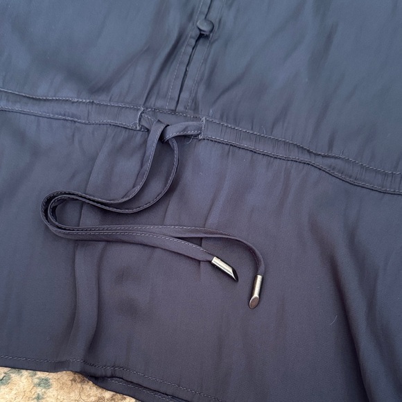 PAIGE Navy Kendalle top - Picture 8 of 10